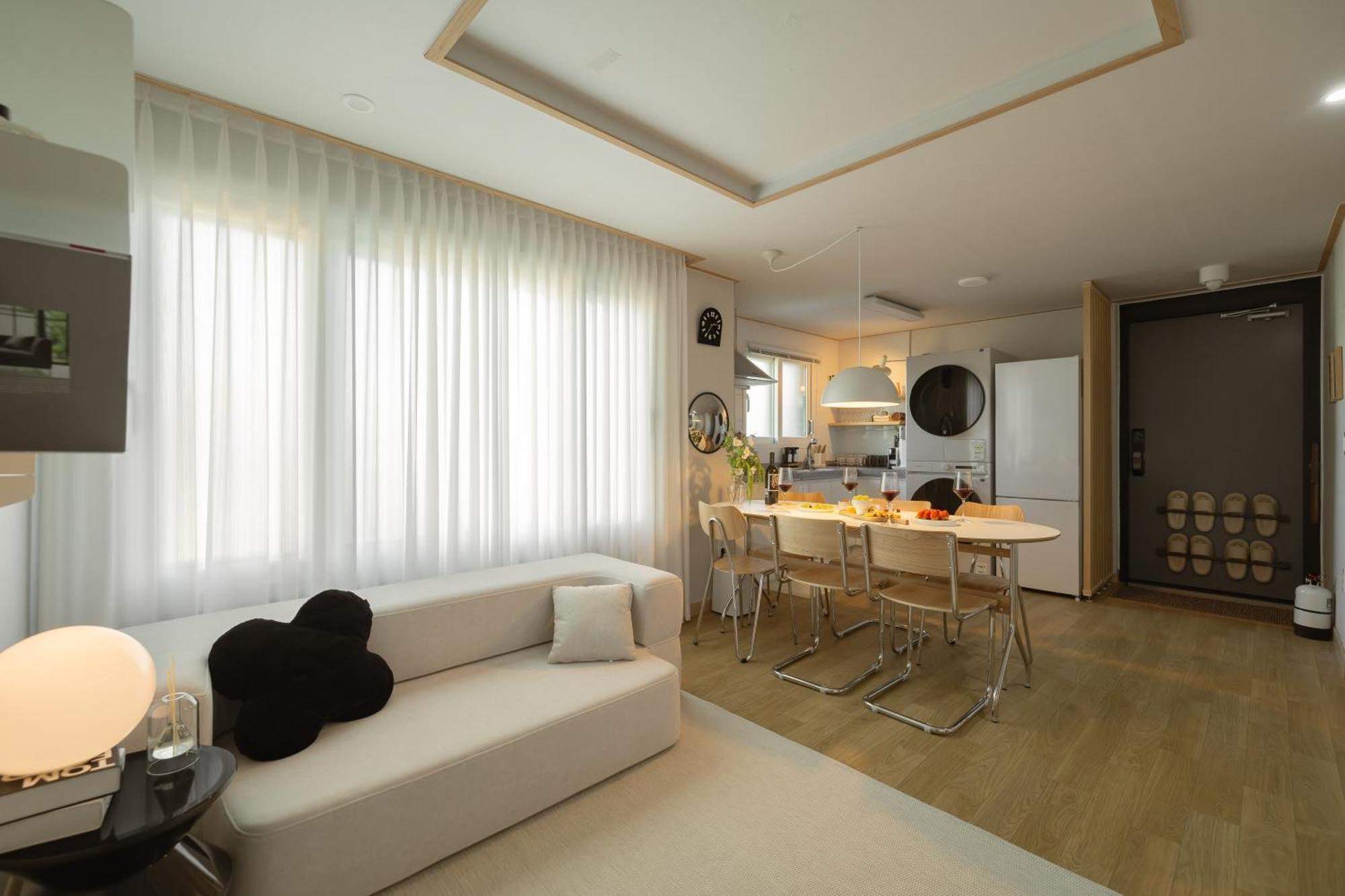Experience The Vibrant Of At Our Stylish O-nol