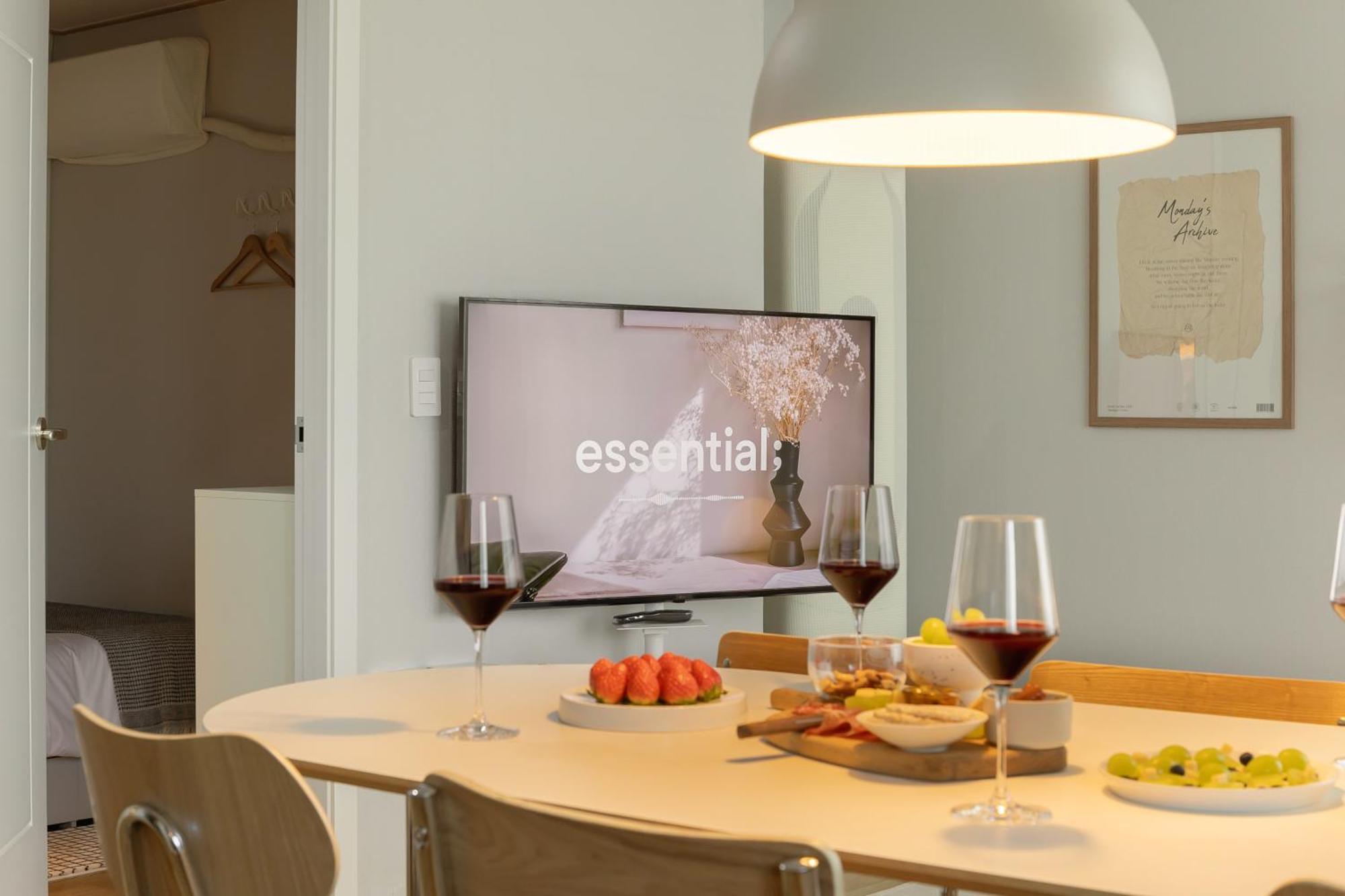 Experience The Vibrant Of At Our Stylish O-nol Apartment