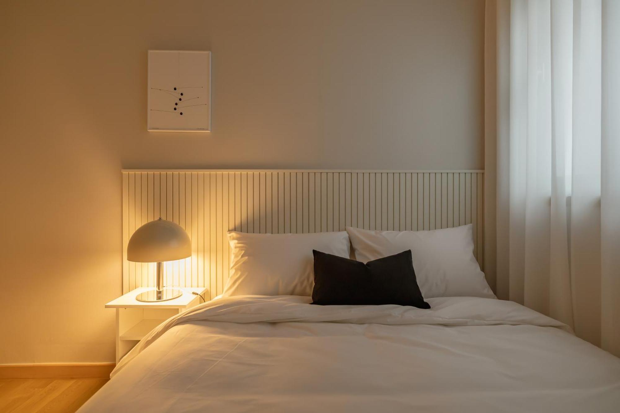 Experience The Vibrant Of At Our Stylish O-nol Apartment Seoul