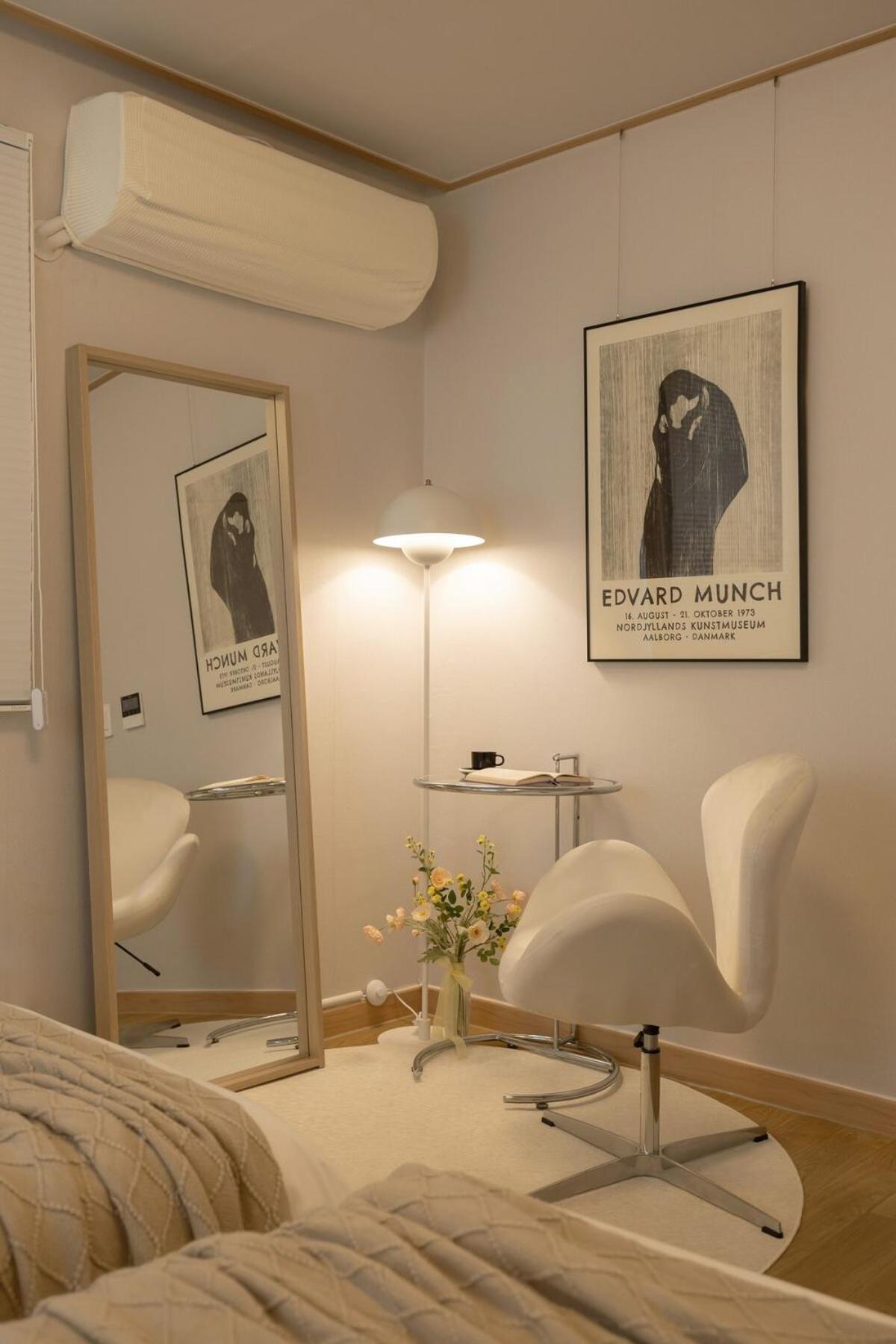Experience The Vibrant Of At Our Stylish O-nol *